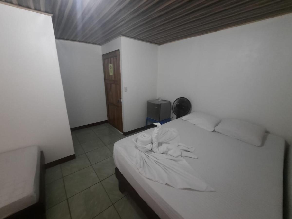 Casa Caribe Bed and Breakfast Tortuguero Buitenkant foto